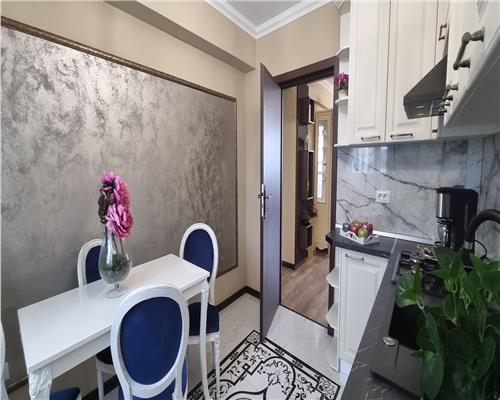 Apartament 3 camere de vanzare complet mobilat si utilat pentru pretentiosi