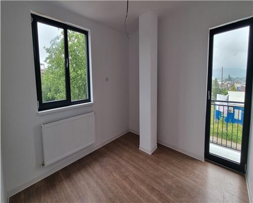 Apartament 3 camere de vanzare bloc nou Cetate