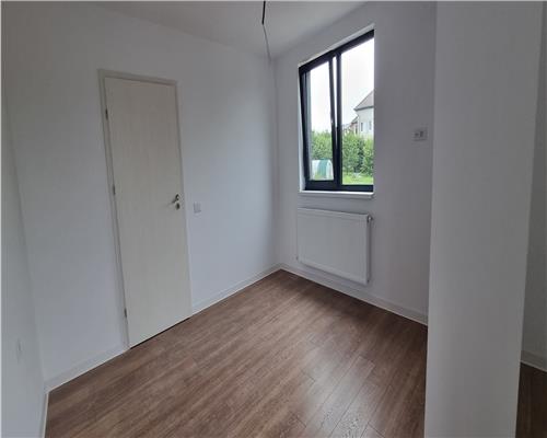 Apartament 3 camere de vanzare bloc nou Cetate