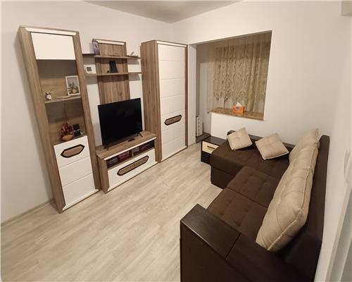 Apartament renovat de vanzarecomplet mobilat si utilat