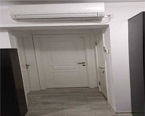 Apartament renovat de vanzarecomplet mobilat si utilat