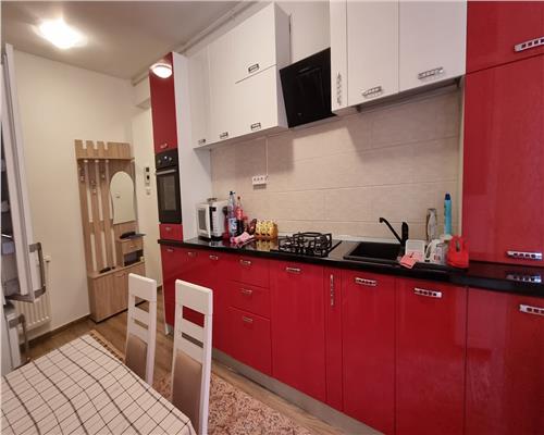 Apartament 2 camere de vanzare, zona Centru bloc nou