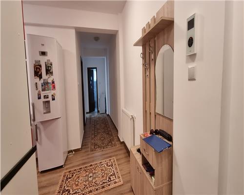 Apartament 2 camere de vanzare, zona Centru bloc nou