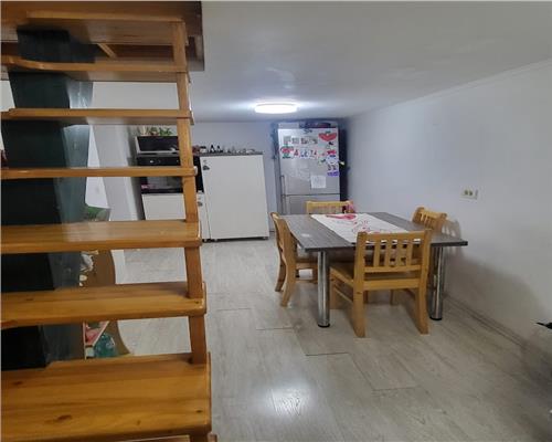 Apartament cu 3 camere cu scara interioara etaj intermediar zona Alba-Micesti