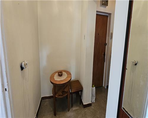 Apartament de vanzare etaj 1 strada Closca