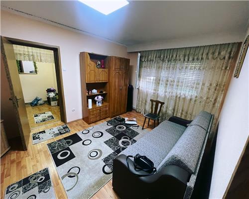 Apartament 2 camere de vanzare Cetate  partial mobilat