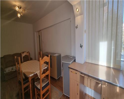 Apartament 3 camere de vanzare Cetate etaj 1