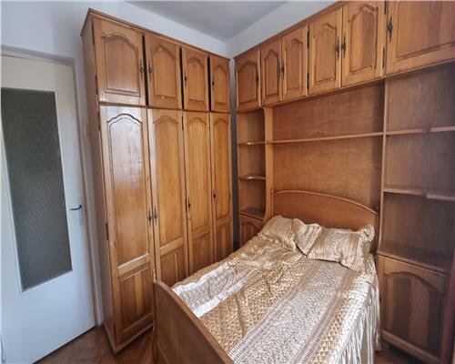 Apartament 3 camere de vanzare Cetate etaj 1