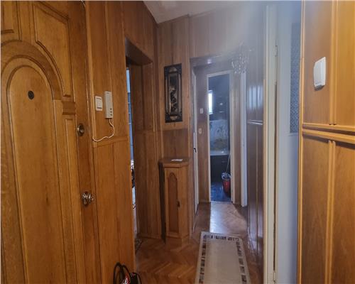 Apartament 3 camere de vanzare Cetate etaj 1