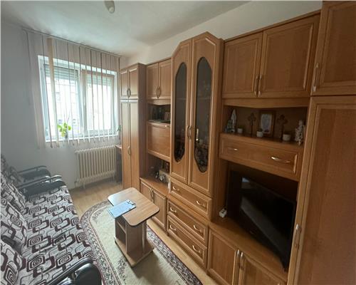 Apartament de vanzare cu 2 camere, zona Cetate