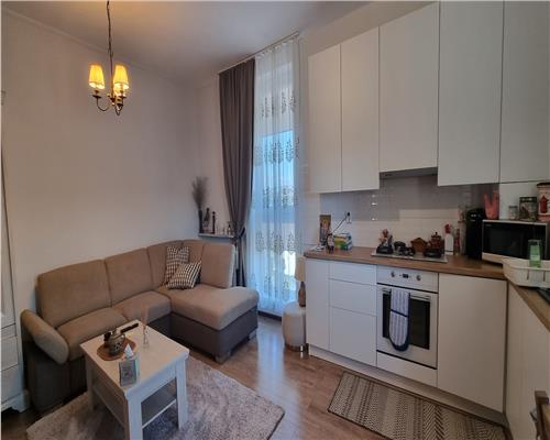 Apartament zona Centru etaj intermediar complet mobilat si utilat