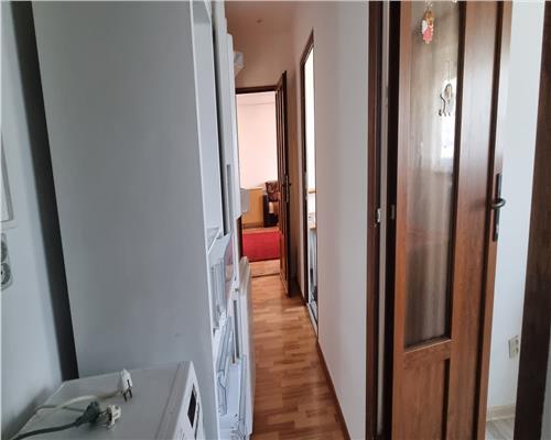 Apartament 3 camere de vanzare in Centru complet mobilat si utilat