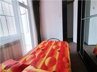 Apartament 3 camere decomandat Ampoi