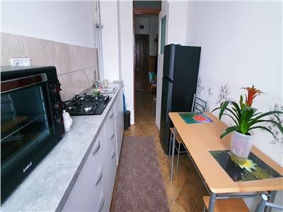 Apartament 3 camere decomandat Ampoi