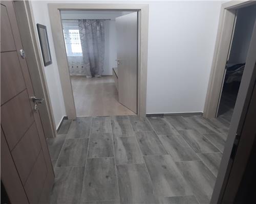 Apartament 2 camere, etaj 1, bloc nou, decomandat