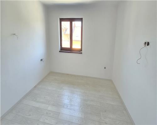 Casa de vanzare S+P+E zona Alba Micesti cu 800 mp teren