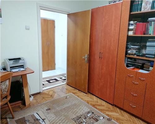 Apartament 4 camere de vanzare zona Cetate parter inalt