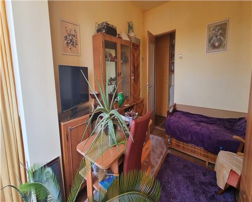 Apartament 2 camere decomandat de vanzare Cetate cu vedere spre Bulevard