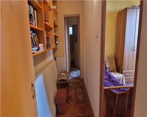 Apartament 2 camere decomandat de vanzare Cetate cu vedere spre Bulevard