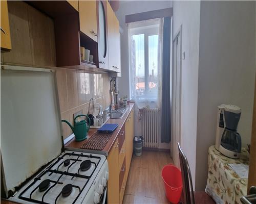 Apartament 2 camere decomandat de vanzare Cetate cu vedere spre Bulevard