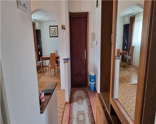 Apartament de vanzare, 2 camere, decomandat, 60 mp utili