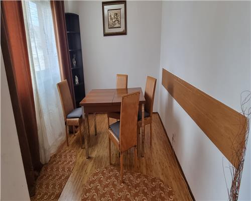 Apartament de vanzare, 2 camere, decomandat, 60 mp utili