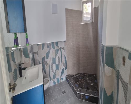 Casa cu 9 camere de vanzare zona Skit cu piscina si 896 mp teren