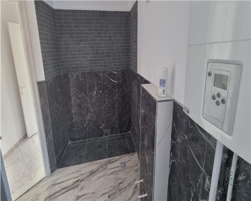 Casa cu 9 camere de vanzare zona Skit cu piscina si 896 mp teren