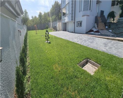 Casa cu 9 camere de vanzare zona Skit cu piscina si 896 mp teren