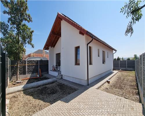 Casa pe un nivel semifinisata de vanzare zona Alba Micesti dotata cu panouri solare de 5 kw