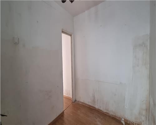 Investitie! Apartament decomandat 2 camere de vanzare Centru