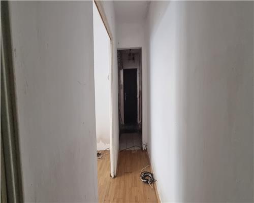 Investitie! Apartament decomandat 2 camere de vanzare Centru