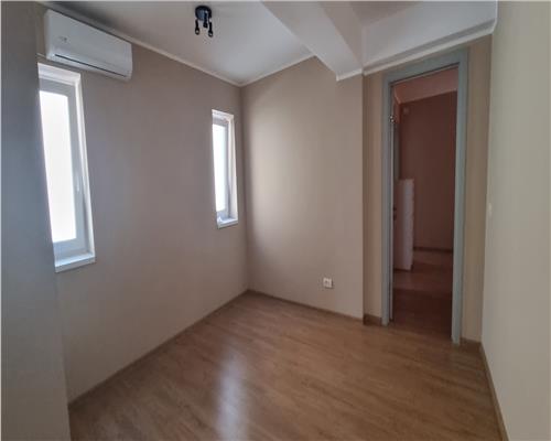 Casa de inchiriat in Alba Iulia, 4 camere, zona Cetate