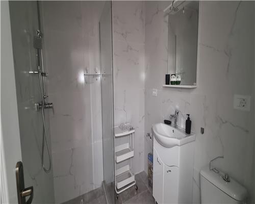 Apartament 2 camere de vanzare bloc nou etaj intermediar Cetate mobilat si utilat