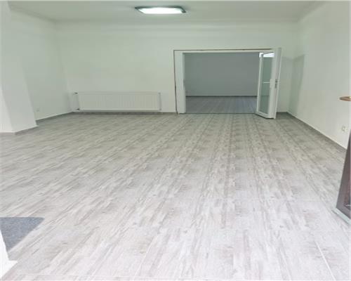 Spatiu comercial format din 2 camere de inchiriat zona Centru