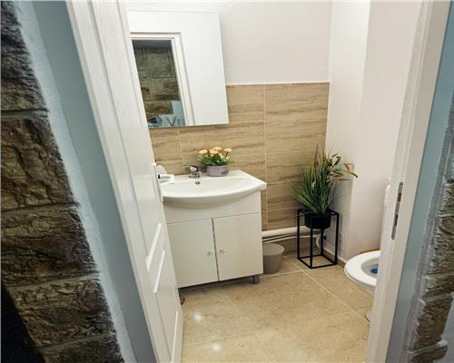 Apartament 4 camere de vanzare zona Ampoi