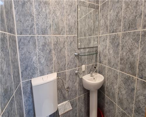 Apartament 3 camere de vanzare, zona Tolstoi, boxa +garaj