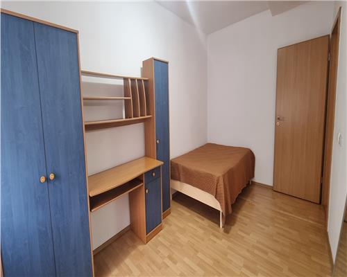 Apartament 3 camere de vanzare, zona Tolstoi, boxa +garaj