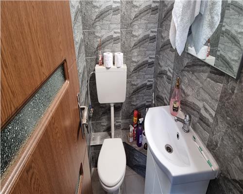 Apartament 4 camere 92 mp de vanzare etaj 2 zona Centru