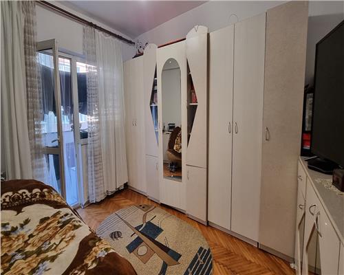 Apartament 4 camere de vanzare zona Cetate etaj 1