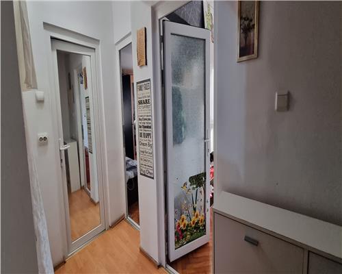 Apartament 4 camere de vanzare zona Cetate etaj 1