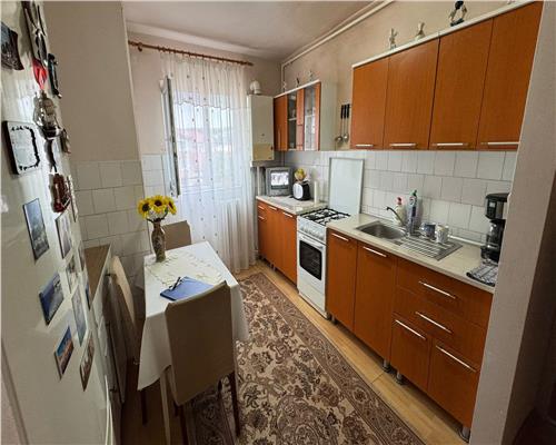 Apartament 2 camere de vanzare zona Piata