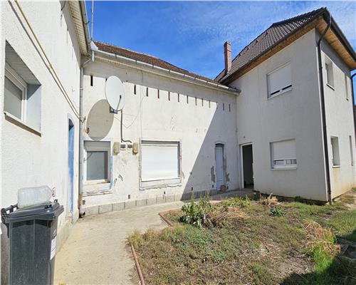 Casa de vanzare in Alba Iulia pretabila pentru cabinete medicale