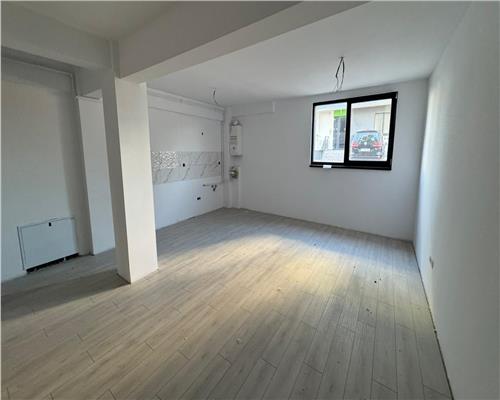 Apartament cu 3 camere demisol de vanzare Alba Micesti