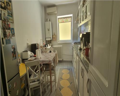 Apartament 3 camere de vanzare Cetate mobilat si utilat