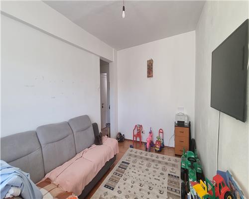 Apartament 3 camere de vanzare Cetate mobilat si utilat