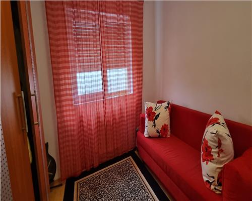 Apartament 4  camere decomandat de vanzare Centru etaj 1