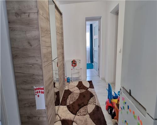 Apartament 3 camere la casa de vanzare zona Centru mobilat si utilat