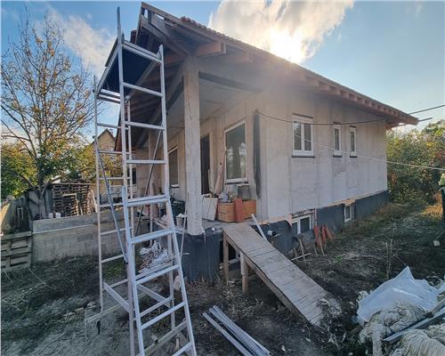 Casa pe nivel cu subsol de vanzare in Micesti la asfalt 817 mp teren