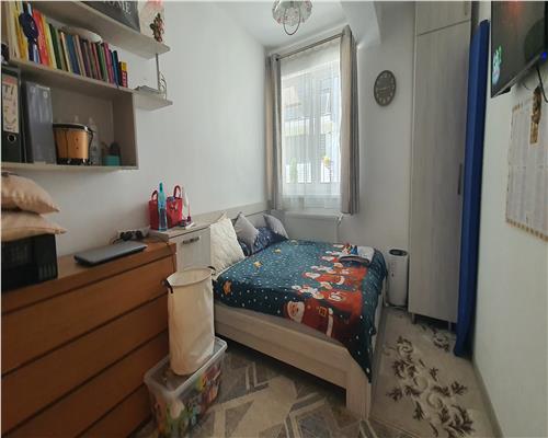 Apartament 3 camere decomandat bloc nou Cetate